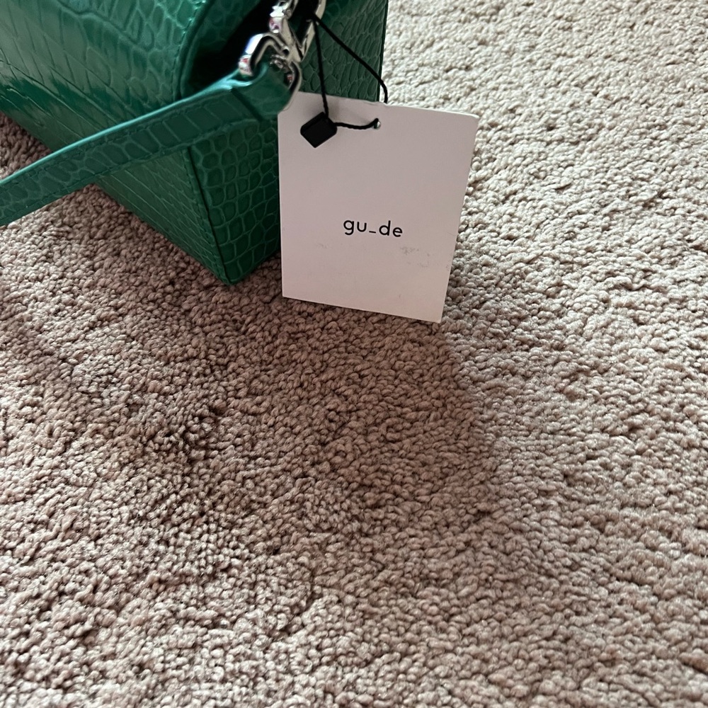 gu_de - Picture 2 of 3